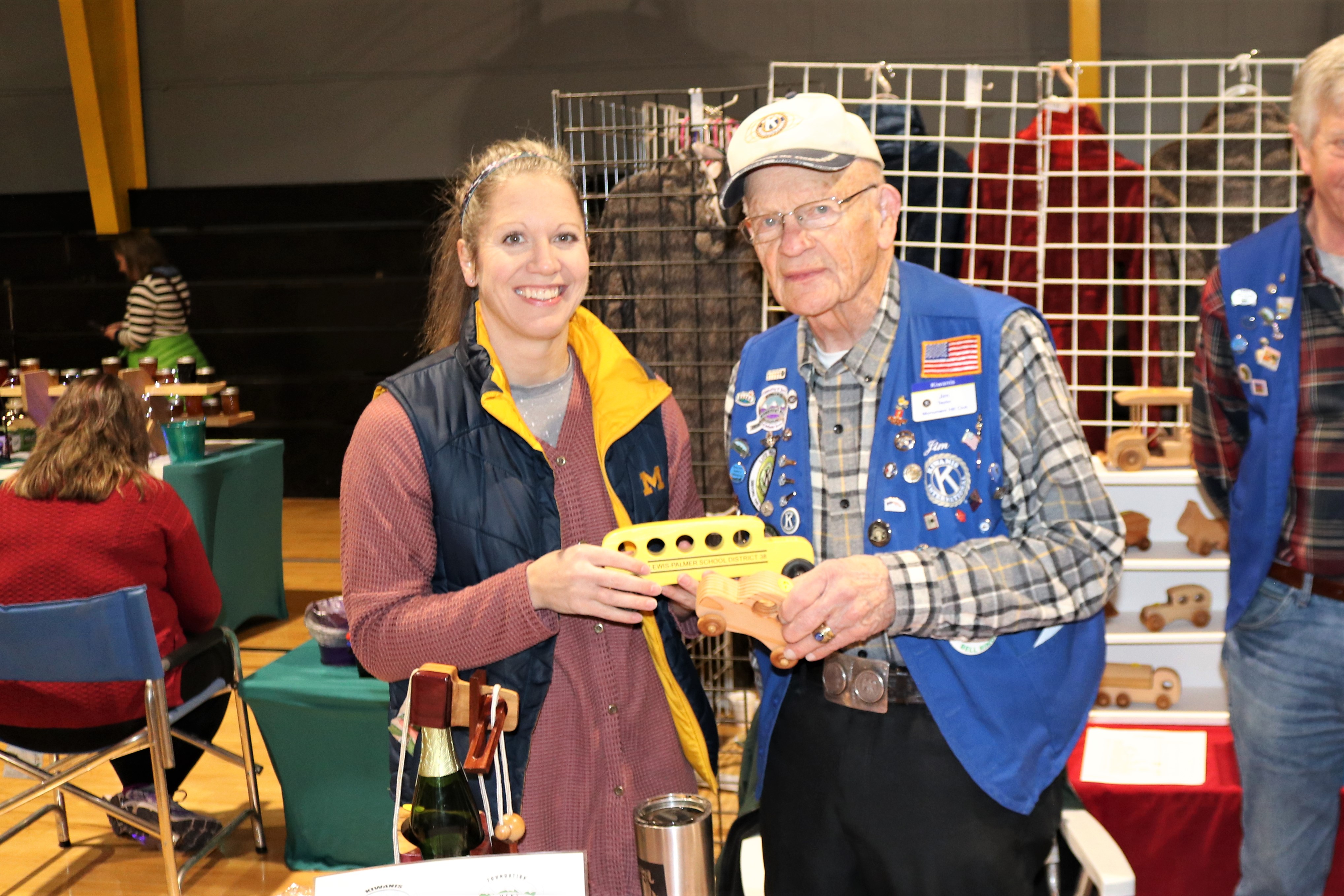 Jim Taylor sells Bus.JPG